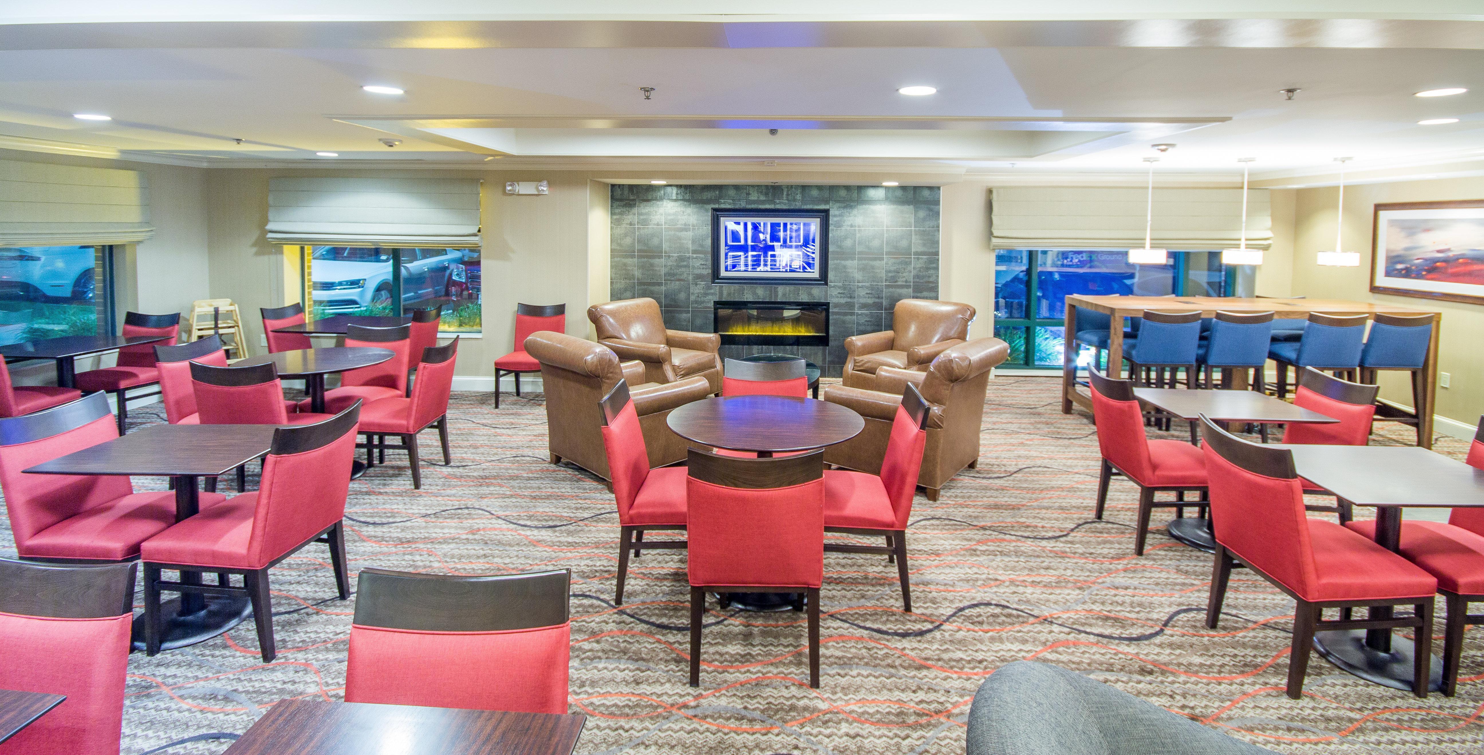 Holiday Inn Express Hotel & Suites Auburn By Ihg Eksteriør bilde