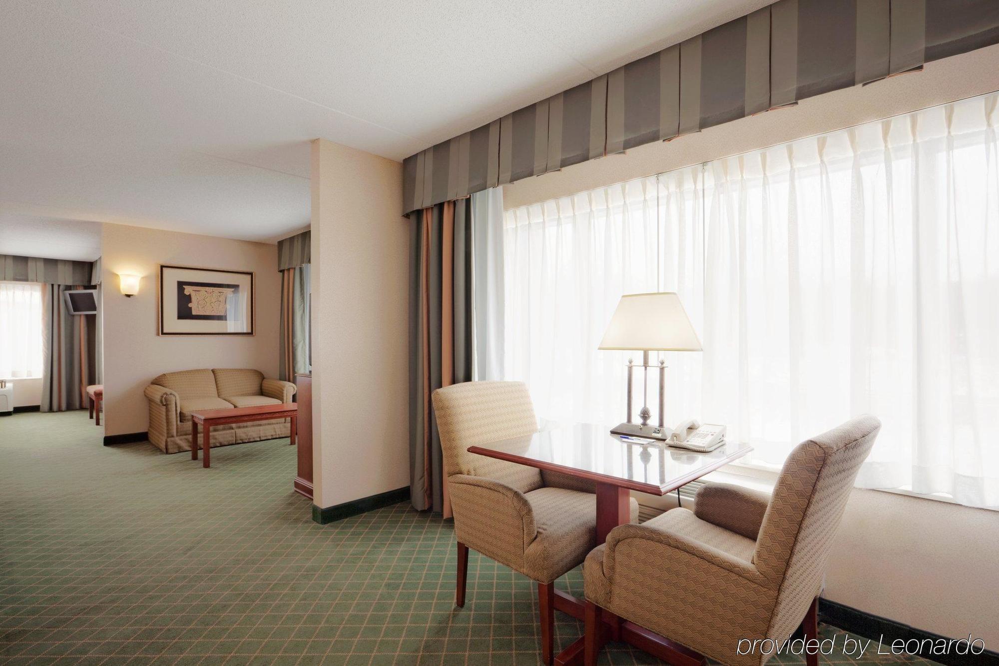Holiday Inn Express Hotel & Suites Auburn By Ihg Rom bilde